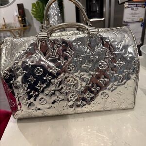 Authentic LOUIS VUITTON Monogram Miroir Speedy 30 Silver.